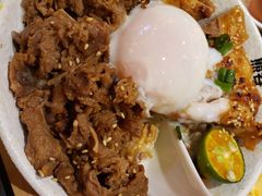 大碗过瘾双拼-熊吞·大碗丼烧肉饭(西市场嘉华店)