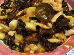 鱼香肉丝-付掌柜在成都·热炒砂锅集(金禾店)