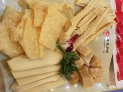 -羊家胡同·龙虾烧烤火锅(龙汇路店)