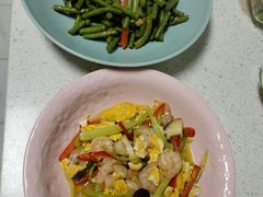 -乐禧母婴全自营月嫂(宝山店)