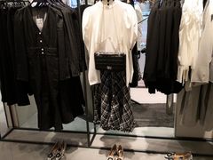 -URBAN REVIVO(七宝领展广场店)