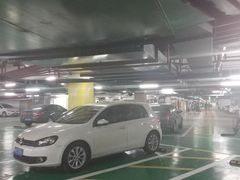 -静安大融城·停车场