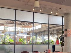 -ROAST coffee & eatery