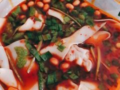 酸辣饺-雲物小食堂·精致云南小吃(金鹰店)