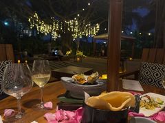 -三亚艾迪逊酒店·海滩烧烤 BARBACOA·现场乐队·浪漫晚餐·烧烤海鲜