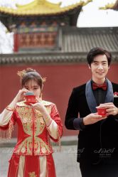 -易摄影婚纱摄影工作室