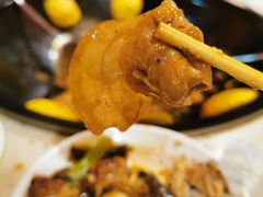 -王老六铁锅炖鱼(圣亚海洋店)