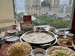 -老来福·非遗酸汤兔(凯旋路店)
