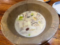 -滇香肴·云南菜蒸汽石锅鱼(云南北路店)