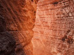 -天山神秘大峡谷