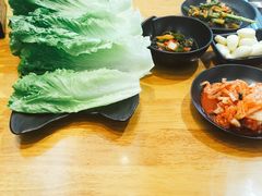-肉甲韩国木炭烤肉(新壹街1店)
