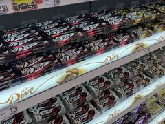 -家乐福(四元桥购物中心店)