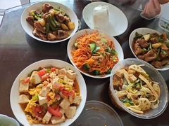 -乐禧母婴全自营月嫂(宝山店)