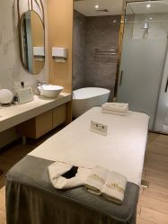 -香港倾城国际·美容美体中心