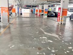 -百联南方购物中心·停车场