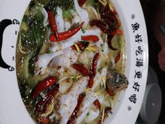 -江渔儿酸菜鱼·拔草餐厅(虎门君乐汇店)