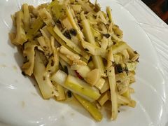 -天乐农家鱼头王(天目湖店)