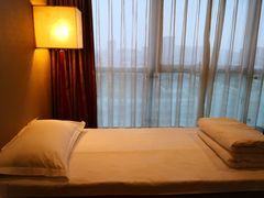 -峨眉山世纪阳光大酒店(峨眉高铁站店)