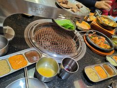 -韩烧牛中牛·甄选黑牛烤肉(黑金店)