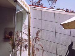 -UNI UNI(环亚凯瑟琳店)