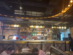 -麦凯伦烧烤·精酿超级工厂店(金桥总店)
