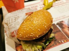 -The Habit Burger Grill 哈比特汉堡(复兴soho店)
