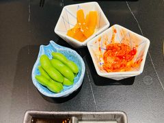 -山川小町·极番烧肉(新地假日广场店)