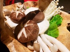 -捞王锅物料理(上海世茂广场店)