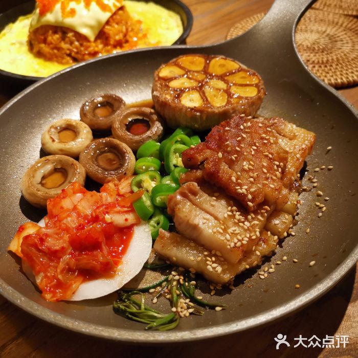 TAIFORKS 大福食堂·山葵烤肉料理·拌饭(宝安店)意式鳀鱼酱碳烤黑猪肉图片