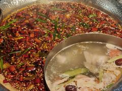 -老船舫·现做活鲜鱼馆(东郊记忆店)