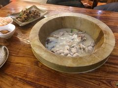 -滇香肴·云南菜蒸汽石锅鱼(云南北路店)