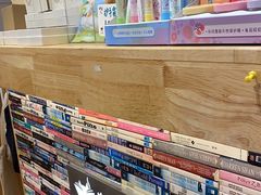 -猫的天空之城概念书店(杭州南宋御街店)