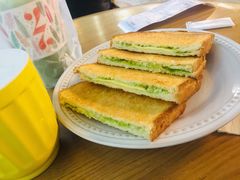 咖椰吐司-HELLO 27 意面·沙拉·帕尼尼