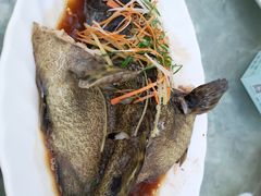 -四川小胡子海鲜(丁村万人海鲜广场店)