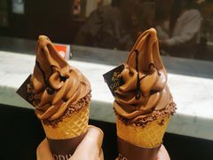 GODIVA黑巧克力冰淇淋-GODIVA(宁波来福士店)