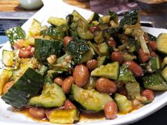 蒜末拍黄瓜-小俩口烧烤东北菜(双井店)