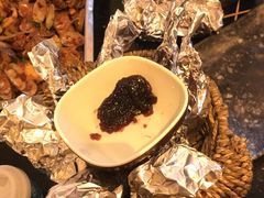 老太太锡纸烤紫薯-冰城小镇音乐串吧·聚会餐厅(百子湾店)