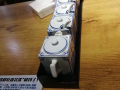 -鑫花溪牛肉米粉(人民广场店)