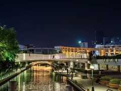 -泉城广场