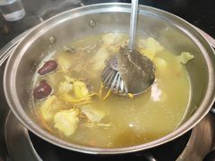 -丫丫汤膳打边炉(宏府408坊店)