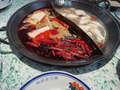 -鸿姐老火锅(疁城新天地店)
