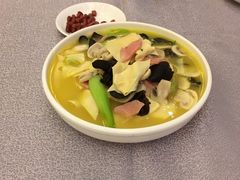 -山明水秀大饭店