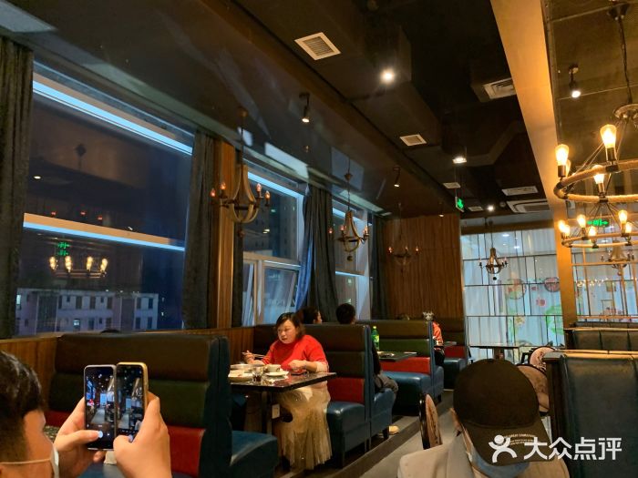 咏哇美蛙美味(厦门罗宾森店)大堂图片