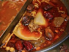 -湊湊火锅·茶憩(新中关购物中心店)