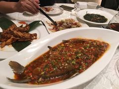 葱烧武昌鱼-亢龙太子酒轩(东湖店)