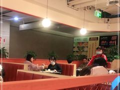 大堂-鸡遇虾煲干锅火锅(小寨金莎店)