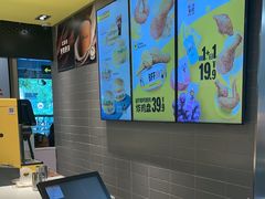 -麦当劳(轻轨曹杨路店)