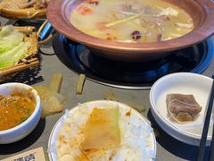-阿婆情腊排骨火锅·野生菌季(古城旗舰店)