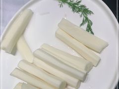 -红鼎豆捞·非遗鲍皇汤火锅(宝丰路店)