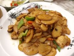 杏鲍菇炒肉-回味香酒店(莱山店)